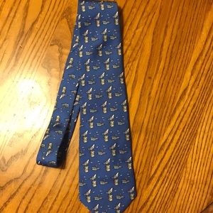 Vineyard vines necktie